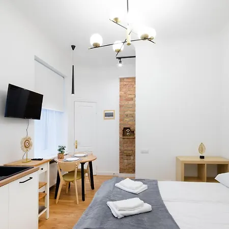 Aparthotel Brivibas House Design In City Center 3*