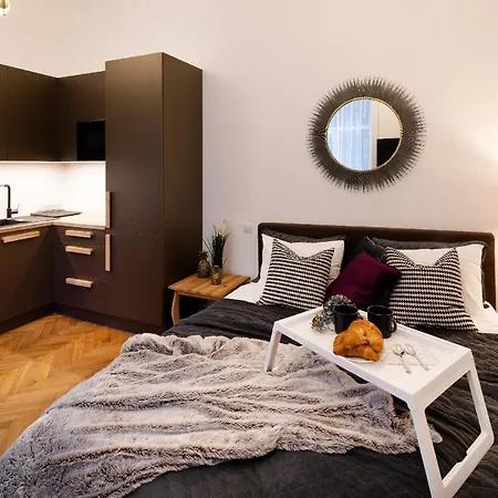 Brivibas House Design In City Center 3* Рига