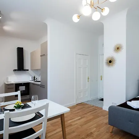 Apartmanhotel Brivibas House Design In City Center Riga
