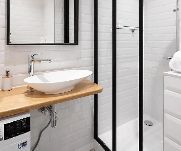 Brivibas House Design In City Center 3* Riga