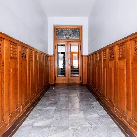 Brivibas House Design In City Center 3* Рига