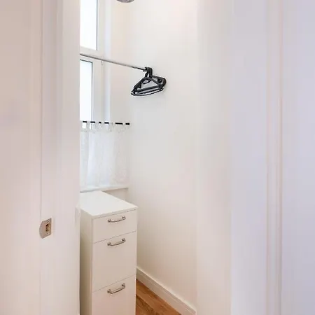 Brivibas House Design In City Center 3* 里加