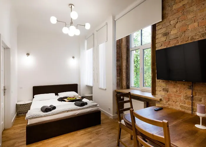 Ξενοδοχείο με διαμερίσματα Brivibas House Design In City Center 3*