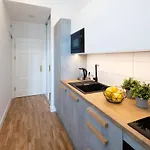 아파트호텔 Brivibas House Design In City Center 3*