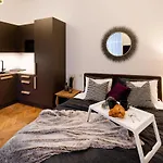 Brivibas House Design In City Center 3* 리가