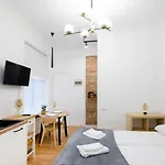 아파트호텔 Brivibas House Design In City Center 3*