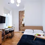 Brivibas House Design In City Center 3* 리가