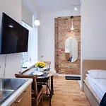 Brivibas House Design In City Center 아파트호텔